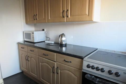 2 bedroom maisonette to rent, North Park Road, Birmingham B23