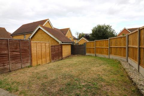 3 bedroom end of terrace house for sale, Pippin Close, Ash