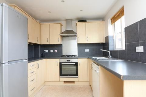 3 bedroom end of terrace house for sale, Pippin Close, Ash