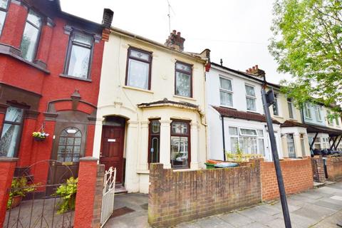 3 bedroom house for sale, Woodside Road, Plaistow