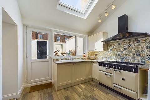 4 bedroom townhouse for sale, Lavender House, 6 Park Terrace, Whitby