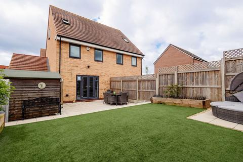 13 Plumtree Drive, Harlow, CM17 0FN