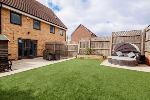 13 Plumtree Drive, Harlow, CM17 0FN
