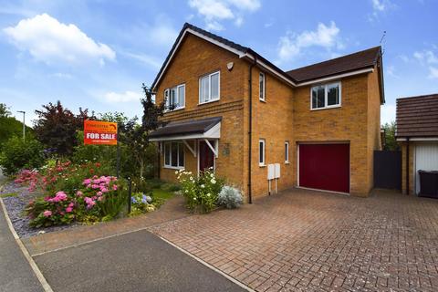 4 bedroom detached house for sale, Green Lane, Towcester, NN12