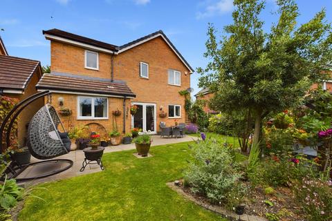 4 bedroom detached house for sale, Green Lane, Towcester, NN12