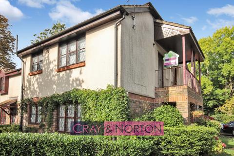 Studio for sale, Chancellor Gardens, South Croydon, CR2