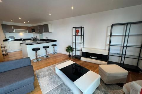 2 bedroom apartment to rent, Candle House, Wharf Approach, Leeds