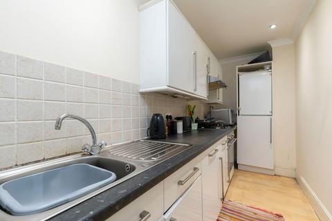 Basement Flat 7, 31 Bath Street, Cheltenham, GL50 1YA
