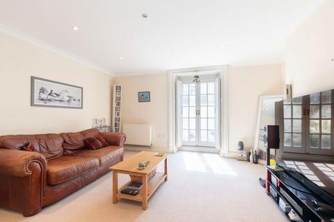 Basement Flat 7, 31 Bath Street, Cheltenham, GL50 1YA
