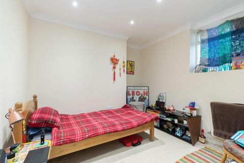 Basement Flat 7, 31 Bath Street, Cheltenham, GL50 1YA