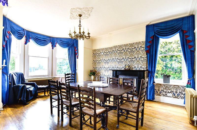 Hillview Road, Mill Hill, London, NW7 6 bed character property £1,800,000