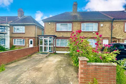 3 bedroom end of terrace house for sale, Fryent Grove, London NW9