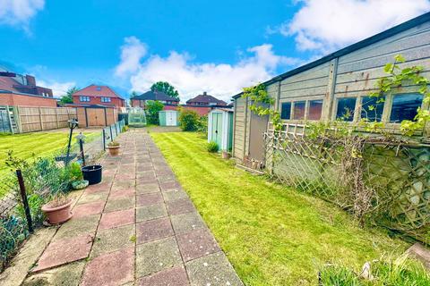 15 Calder Gardens, Edgware, HA8 5PR