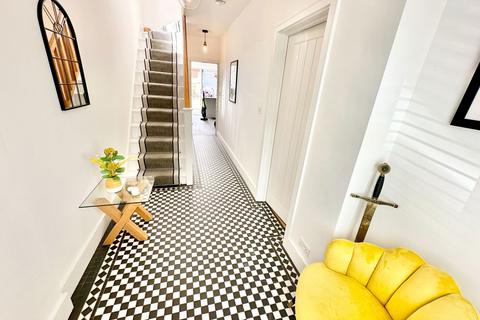 135 Rushgrove Avenue, London, NW9 6RG
