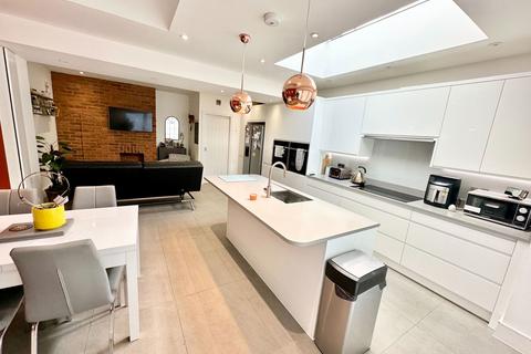 135 Rushgrove Avenue, London, NW9 6RG