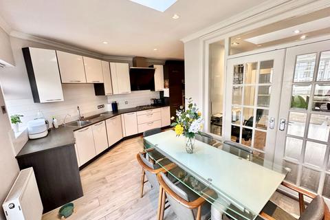 65 Rushgrove Avenue, London, NW9 6RG