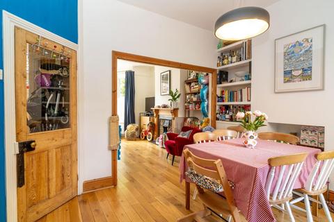 115 Caistor Park Road, London, E15 3PR