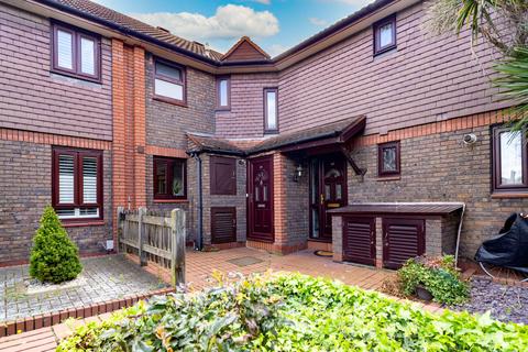 24 Pine Avenue, London, E15 1UL