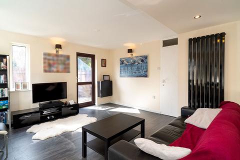 24 Pine Avenue, London, E15 1UL