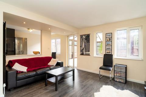 24 Pine Avenue, London, E15 1UL