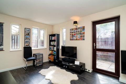 24 Pine Avenue, London, E15 1UL