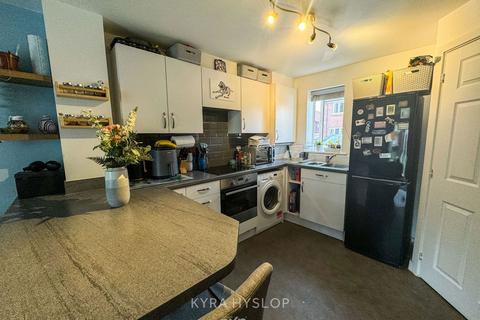 54 Buzzard Way, Cranbrook, Exeter, EX5 7GX