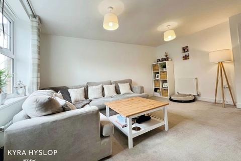 12 Celtic Close, Exeter, EX1 3DX