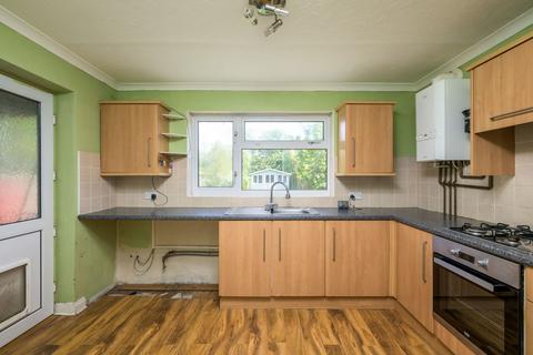 43 Groveside, Henlow, SG16 6AR