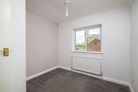 43 Groveside, Henlow, SG16 6AR