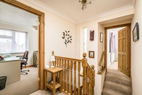 20 Castles Close, Stotfold, Hitchin, SG5 4BZ