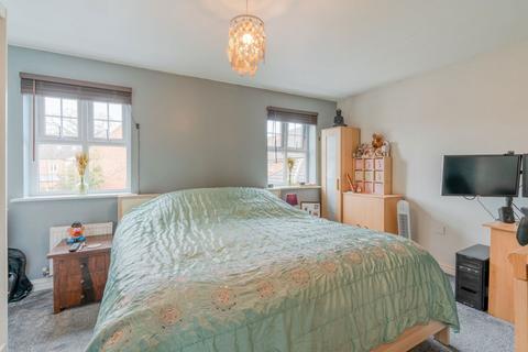 49 Woodvale Kingsway, Quedgeley, Gloucester, GL2 2AU