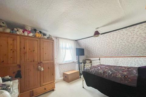 9 High Street, Cam, Dursley, GL11 5JZ
