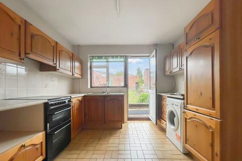 113 Curlew Road, Abbeydale, Gloucester, GL4 4TD