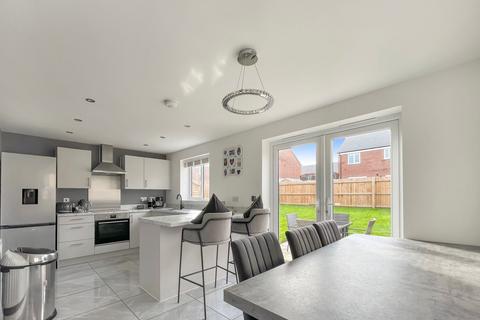 30 Freemans Road, Tuffley, Gloucester, GL4 0XJ