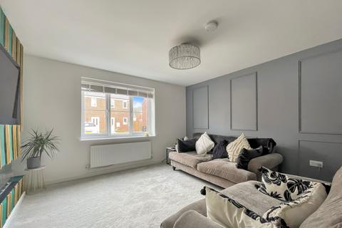30 Freemans Road, Tuffley, Gloucester, GL4 0XJ