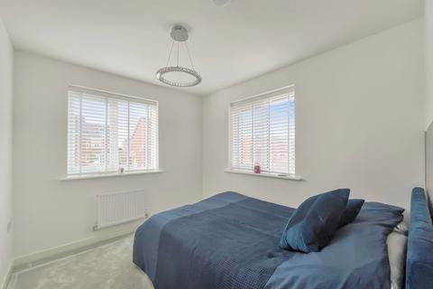 30 Freemans Road, Tuffley, Gloucester, GL4 0XJ