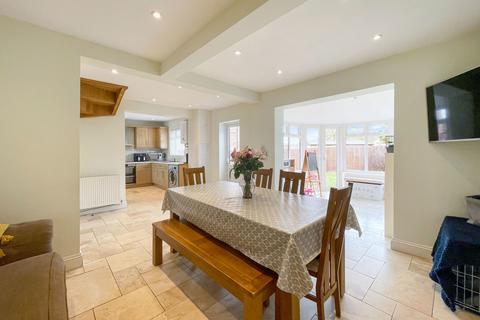124 Tuffley Lane, Tuffley, Gloucester, GL4 0PA