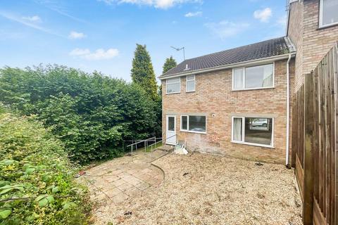 60 Everlands, Cam, Dursley, GL11 5NL