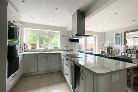 251 Bodiam Avenue, Tuffley, Gloucester, GL4 0XW