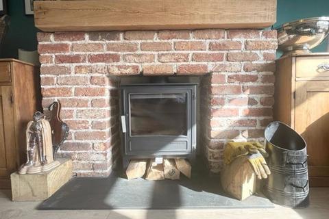 251 Bodiam Avenue, Tuffley, Gloucester, GL4 0XW