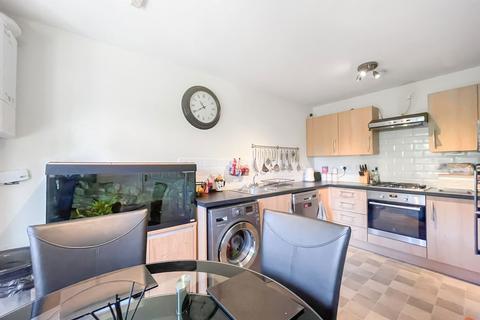 4 bedroom semi-detached house for sale, Wycombe Road Kingsway, Gloucester GL2