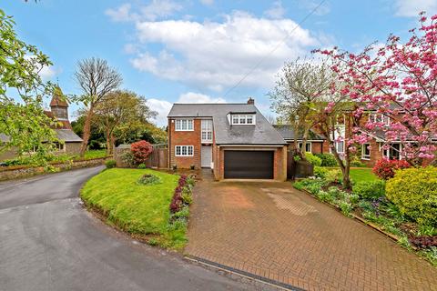 3 bedroom detached house for sale, Shephall Green, Stevenage SG2