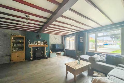 60 Haycroft Drive, Matson, Gloucester, GL4 6XX