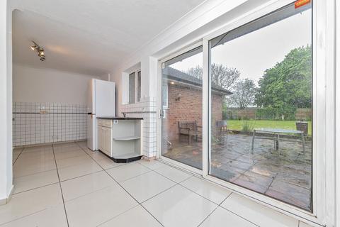 4 bedroom detached bungalow for sale, Fishers Green, Stevenage SG1