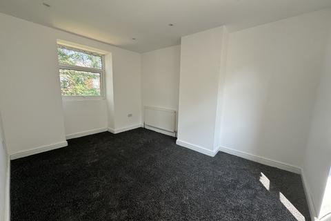 2 bedroom semi-detached house to rent, Sandhurst Avenue, Leeds, West Yorkshire, LS8