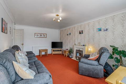 16 Hazelmere Road, Stevenage, SG2 8RX