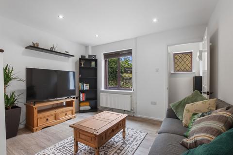 14 Astral Close, Lower Stondon, Henlow, SG16 6EL