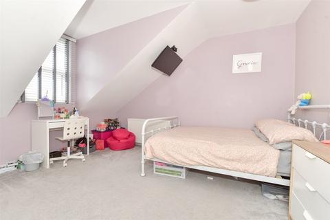 3 bedroom terraced house for sale, Park Road, Ramsgate, Kent