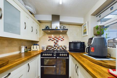2 bedroom semi-detached house for sale, Marlborough Road, Gloucester GL4