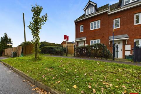 370 Tuffley Lane, Tuffley, Gloucester, GL4 0DL